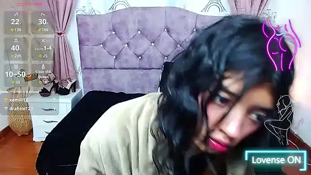 Esmeralda-18 online show from February 10, 2026, 2:27 pm