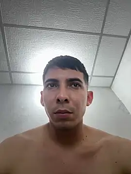 Snapshot of thebestshow1 chatting on February 9, 2026, 3:37 am thebestshow1 online show from February 9, 2026, 3:37 am