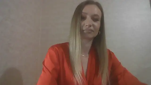 Snapshot of AureliaStar450 chatting on February 5, 2026, 9:43 pm AureliaStar450 online show from February 5, 2026, 9:43 pm