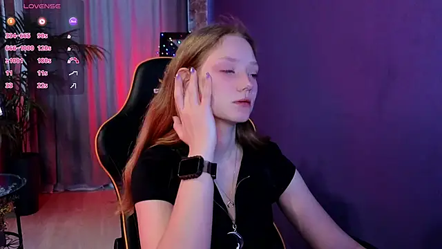 Your lilith  online show from May 26, 2026, 5:49 am