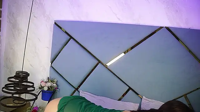 karol sm online show from April 10, 2026, 2:51 am