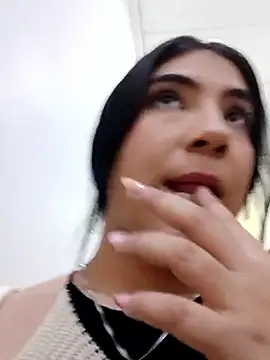 Snapshot of Ailen-cute chatting on February 5, 2026, 11:11 pm Ailen-cute online show from February 5, 2026, 11:11 pm