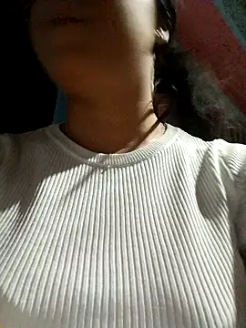 Snapshot of Ailen-cute chatting on February 19, 2026, 6:32 am Ailen-cute online show from February 19, 2026, 6:32 am