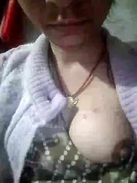 Nasrjfjfjy5578 online show from February 5, 2026, 7:32 pm