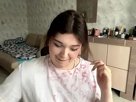 Snapshot of _MaryLove_ chatting on February 24, 2026, 2:40 pm MaryLove online show from February 24, 2026, 2:40 pm