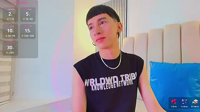 lian cameron online show from April 15, 2026, 3:56 am