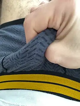 Snapshot of tip4sexxx chatting on March 6, 2026, 12:11 pm tip4sexxx online show from March 6, 2026, 12:11 pm