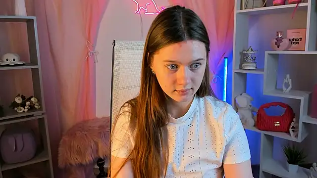 CelestineMauriac online show from March 10, 2026, 4:11 pm