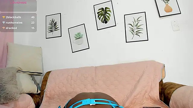 DomenicaW online show from February 26, 2026, 3:06 am