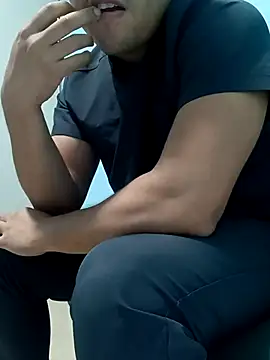 Ryzca online show from February 15, 2026, 1:21 pm