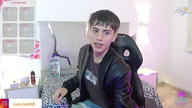 EVAN TAY online show from February 16, 2026, 3:16 am