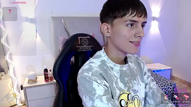 EVAN TAY online show from February 11, 2026, 3:06 am