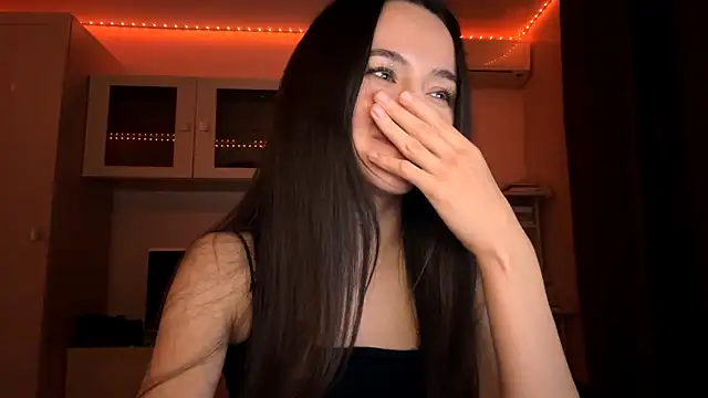 Kiaicatie online show from March 1, 2026, 6:19 pm