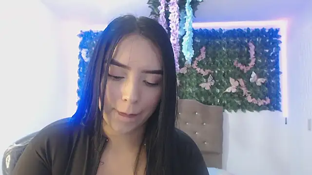 Snapshot of adara_cute_69 chatting on February 10, 2026, 7:02 pm adara cute 69 online show from February 10, 2026, 7:02 pm