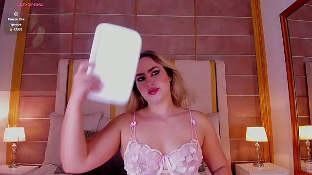 WenFox online show from March 6, 2026, 11:27 am