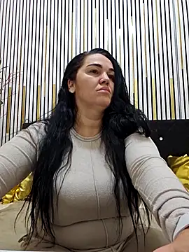 Snapshot of VickyVice chatting on February 3, 2026, 6:35 pm VickyVice online show from February 3, 2026, 6:35 pm