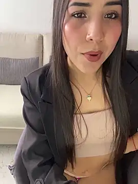 Mayka sex online show from March 3, 2026, 4:58 pm