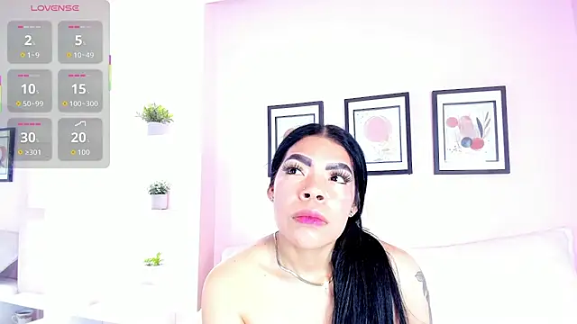 Sophia Salem online show from February 3, 2026, 11:59 am