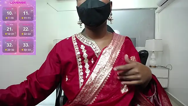 Snapshot of kavya_suri_ chatting on February 12, 2026, 5:02 pm kavya suri online show from February 12, 2026, 5:02 pm