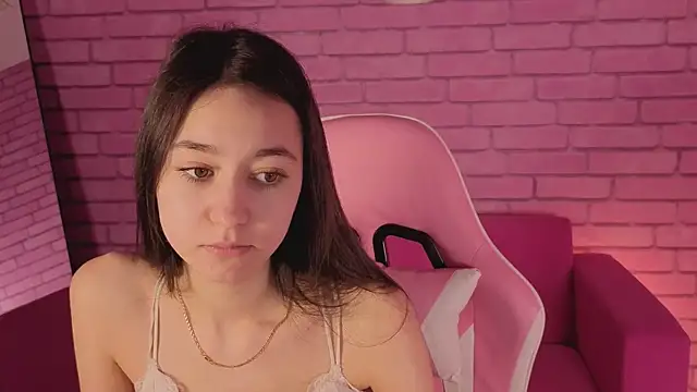 Nicole Brownie online show from February 5, 2026, 2:40 am