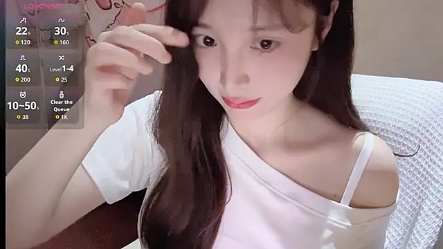 Xiaoyun 6666 online show from April 16, 2026, 9:39 pm