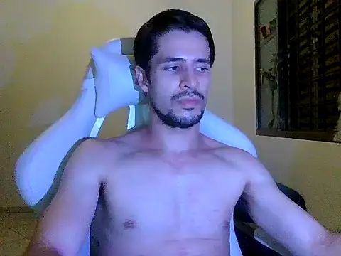 Snapshot of Cshunderlick chatting on February 18, 2026, 4:54 am Cshunderlick online show from February 18, 2026, 4:54 am