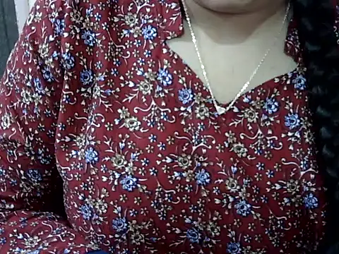 Cute Aliyaa online show from March 24, 2026, 2:17 pm