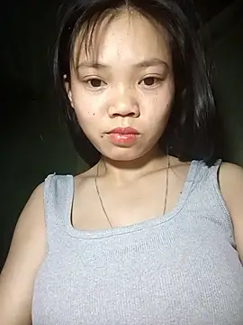 derylove  online show from March 23, 2026, 4:29 pm