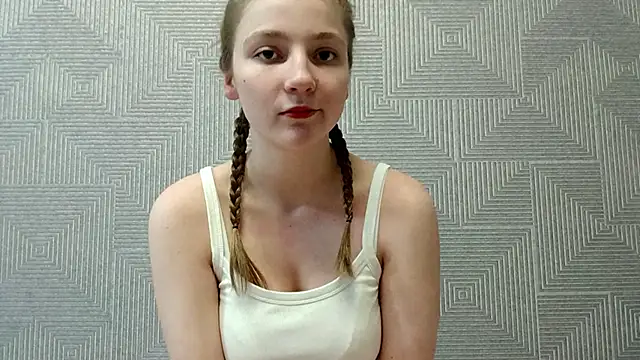 KateClarky online show from February 3, 2026, 8:03 pm