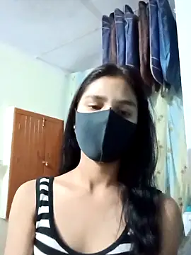 Snapshot of Mahira-- chatting on May 21, 2026, 7:17 am Mahira-- online show from May 21, 2026, 7:17 am