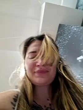 Snapshot of TattooGirlAlia chatting on December 17, 2024, 3:49 pm TattooGirlAlia online show from December 17, 2024, 3:49 pm