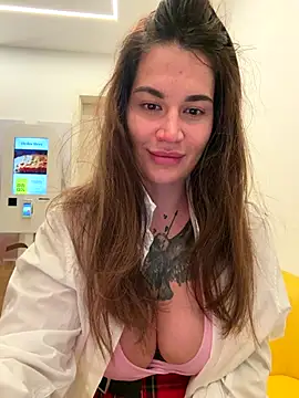 Snapshot of TattooGirlAlia chatting on October 3, 2025, 6:48 am TattooGirlAlia online show from October 3, 2025, 6:48 am