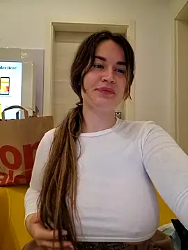 Snapshot of TattooGirlAlia chatting on March 13, 2025, 10:43 pm TattooGirlAlia online show from March 13, 2025, 10:43 pm