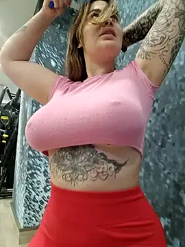 Snapshot of TattooGirlAlia chatting on January 3, 2025, 6:46 pm TattooGirlAlia online show from January 3, 2025, 6:46 pm