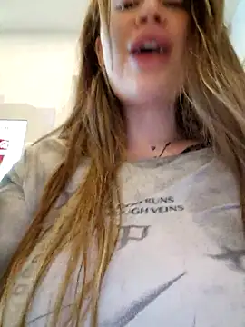 Snapshot of TattooGirlAlia chatting on February 13, 2025, 1:15 pm TattooGirlAlia online show from February 13, 2025, 1:15 pm