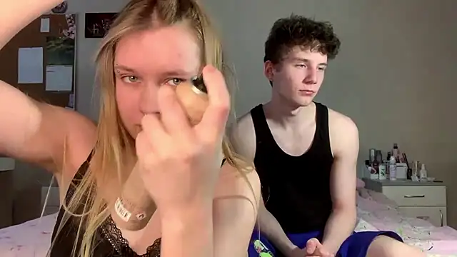 FloraCouple online show from March 1, 2026, 12:27 pm