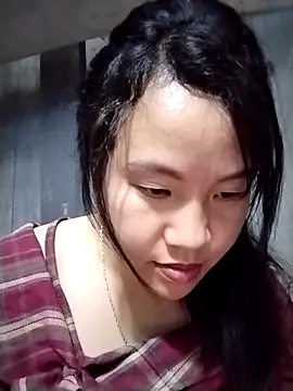 Lymimi online show from April 17, 2026, 2:31 pm