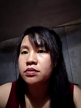 Lymimi online show from April 21, 2026, 3:18 pm