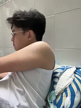 Kami Kazo online show from April 11, 2026, 4:21 pm