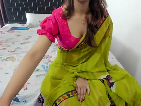 Snapshot of AttractiveQueen2006 chatting on April 9, 2026, 7:25 am AttractiveQueen2006 online show from April 9, 2026, 7:25 am