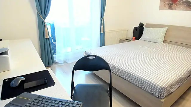 rickysun online show from April 3, 2026, 7:37 am