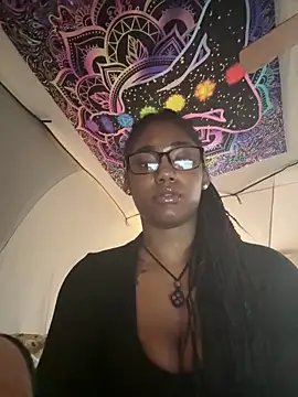 Ebonythroat777 online show from April 7, 2026, 11:39 pm