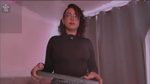 kittysophie  online show from March 27, 2026, 3:24 pm