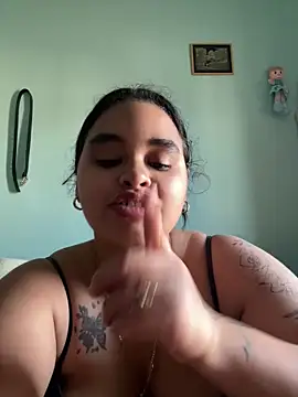 Aloyenita online show from March 31, 2026, 3:03 pm