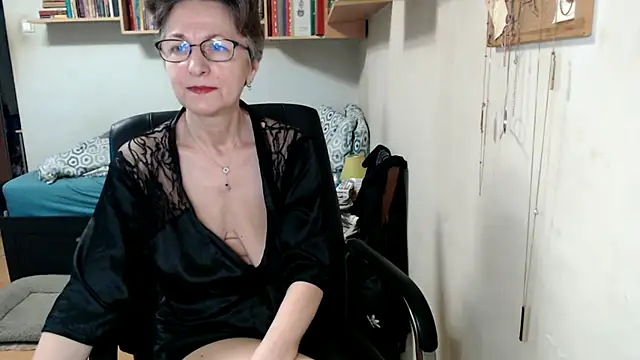 katemodel online show from September 9, 2025, 6:56 am