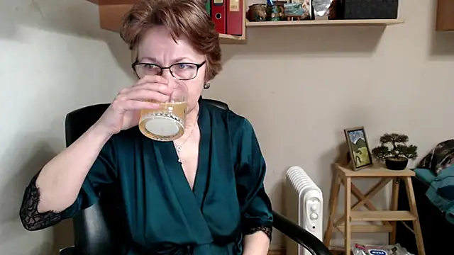 Snapshot of katemodel chatting on February 1, 2026, 6:55 am katemodel online show from February 1, 2026, 6:55 am