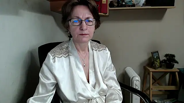 Snapshot of katemodel chatting on February 17, 2026, 7:38 am katemodel online show from February 17, 2026, 7:38 am