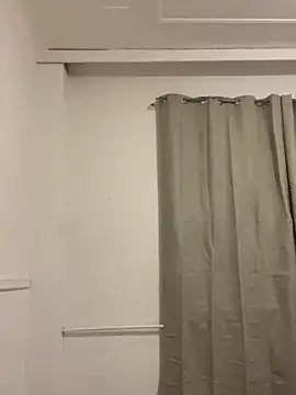 Snapshot of WeightedSurge chatting on February 26, 2026, 12:10 am WeightedSurge online show from February 26, 2026, 12:10 am