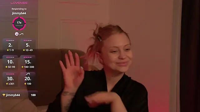 MollyHilton online show from March 28, 2026, 5:58 pm