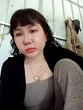 Ana-love2026 online show from April 14, 2026, 12:37 am